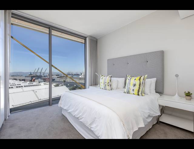 2 BEDROOM APARTMENT TO LET IN WATERFRONT